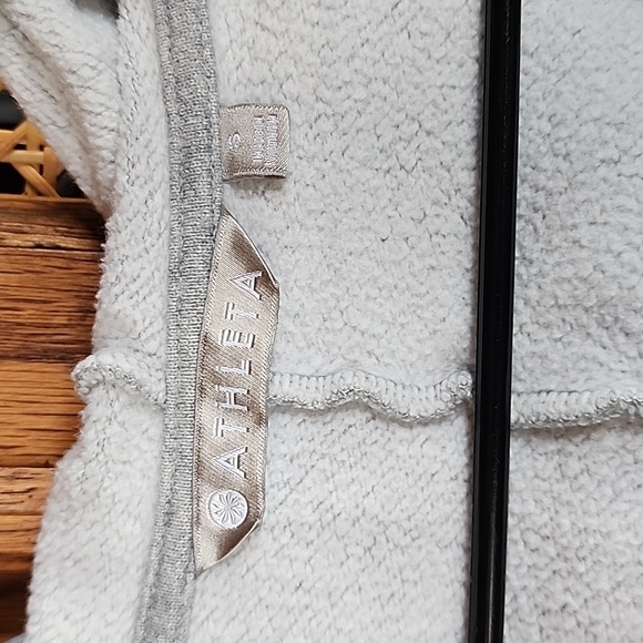 Athleta - Picture 3 of 4
